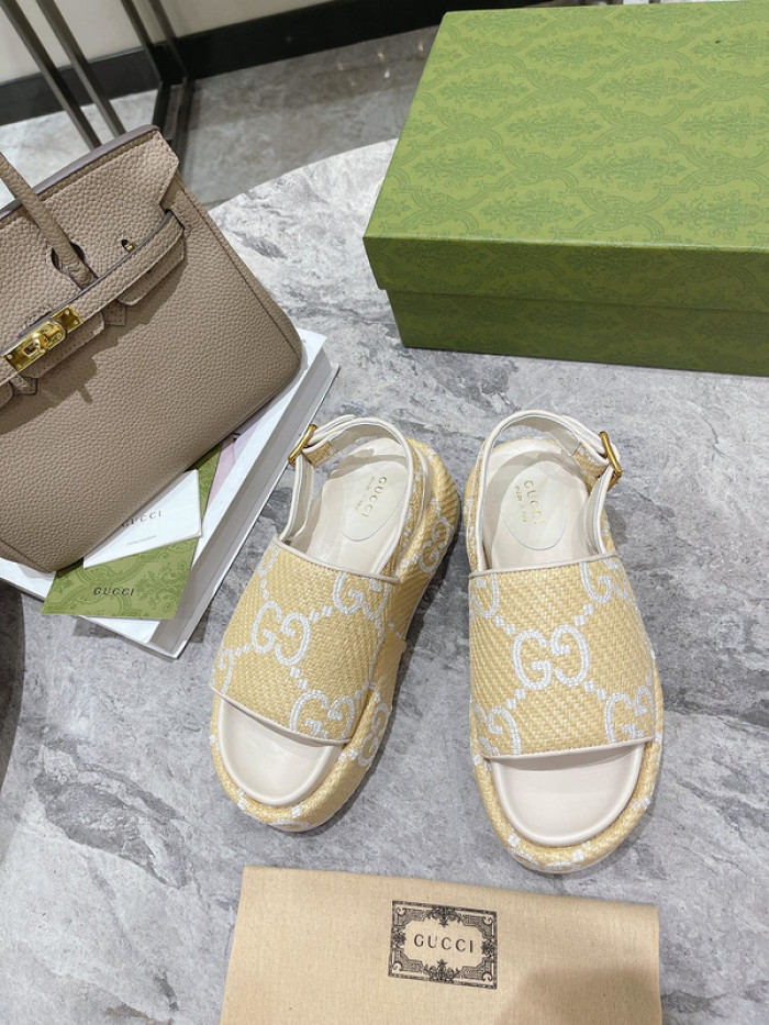 Gu66 SLIPPERS
