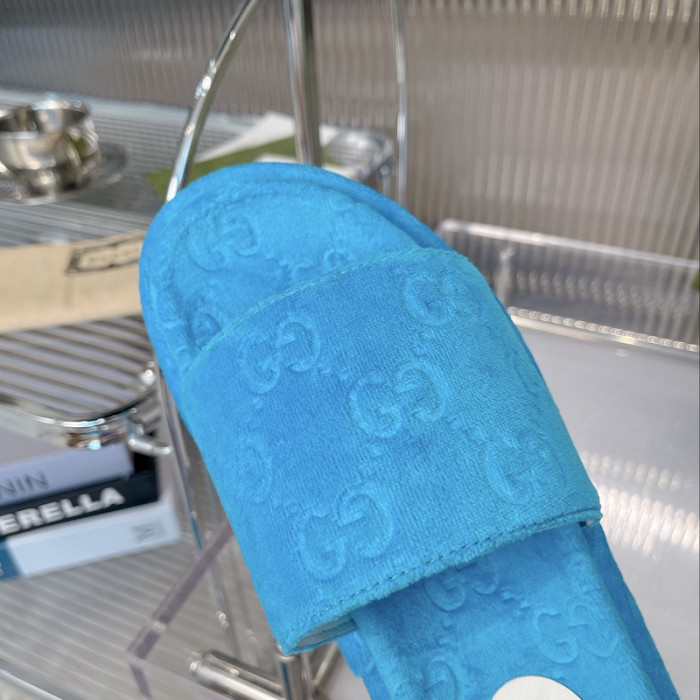 Gu66 SLIPPERS