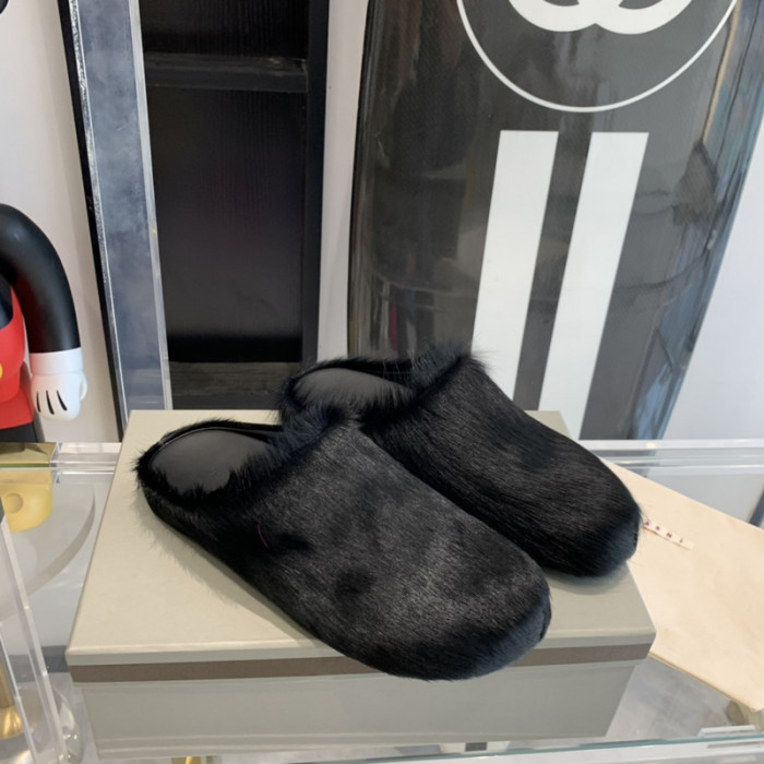 Marni Fur slides