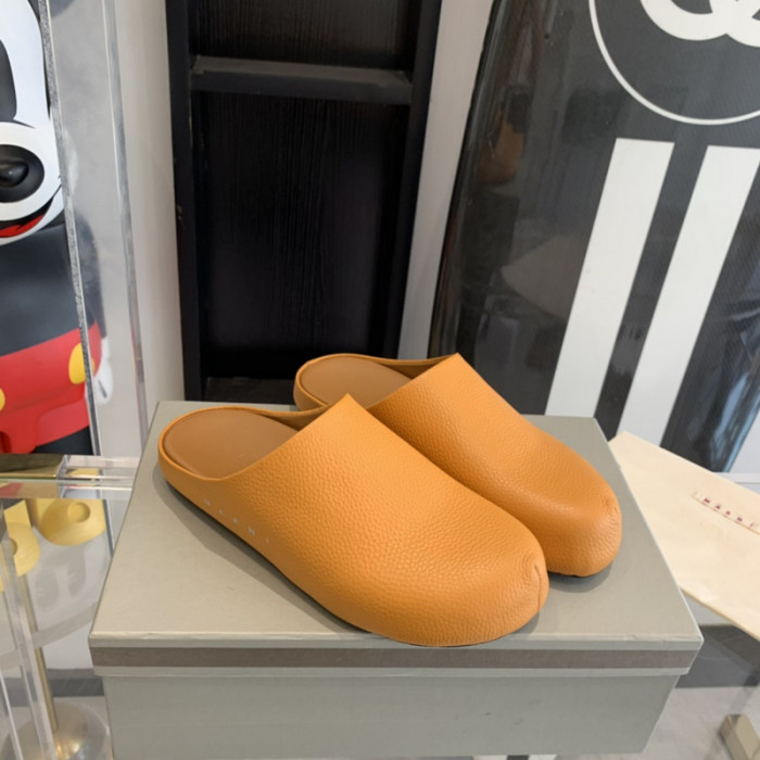 Marni Fur slides