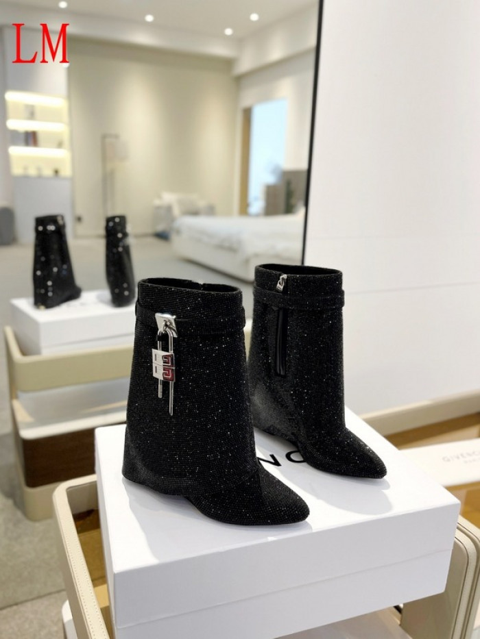 G1VENCHY BOOTS