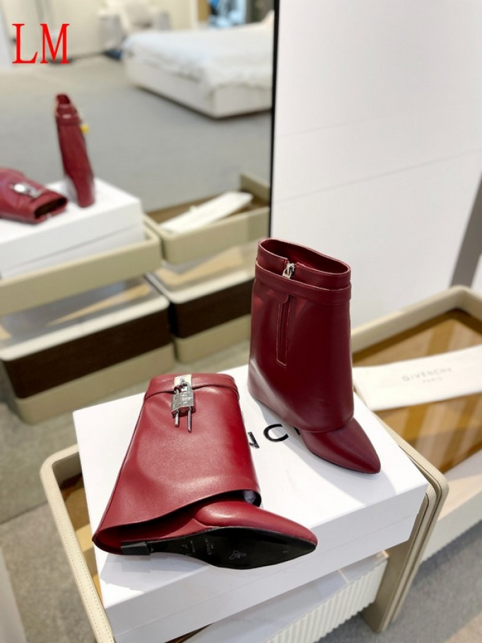 G1VENCHY BOOTS