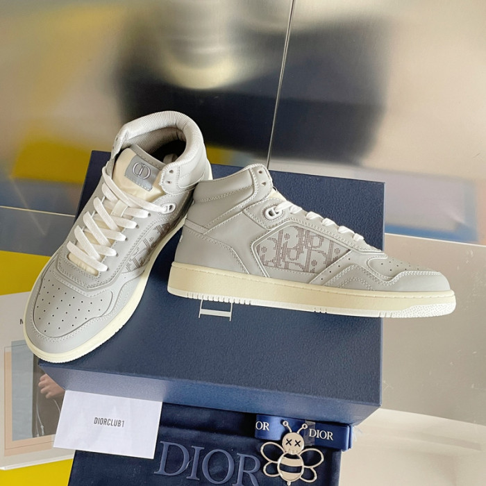 D10R B27 Sneaker