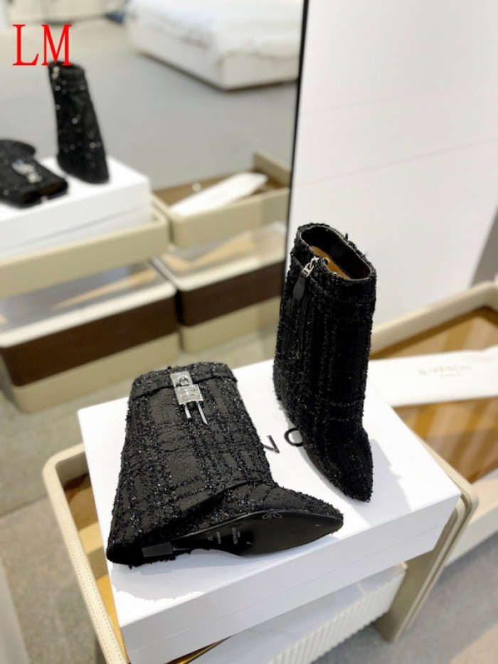 G1VENCHY BOOTS