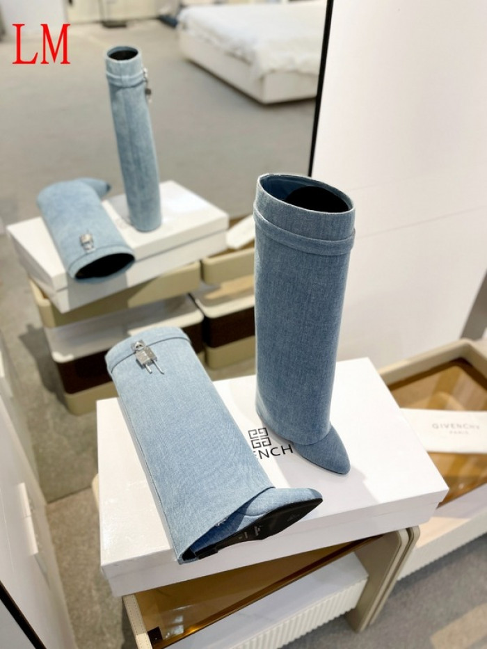 G1VENCHY BOOTS