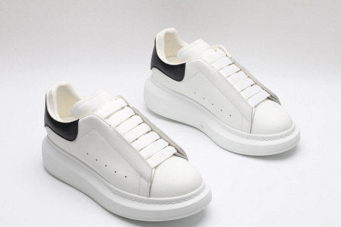 MQ Sneakers