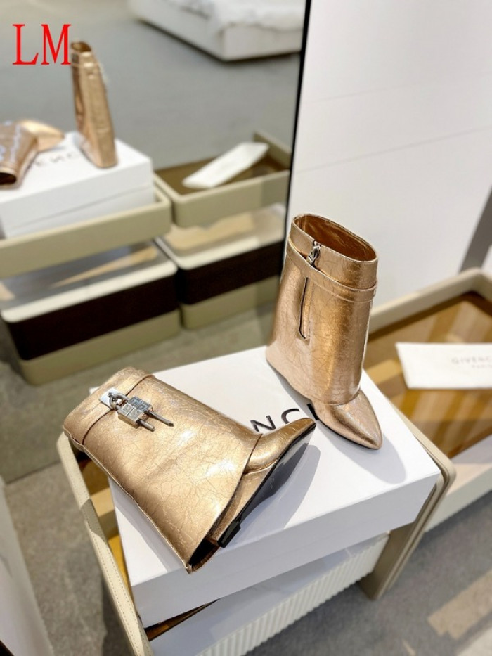 G1VENCHY BOOTS