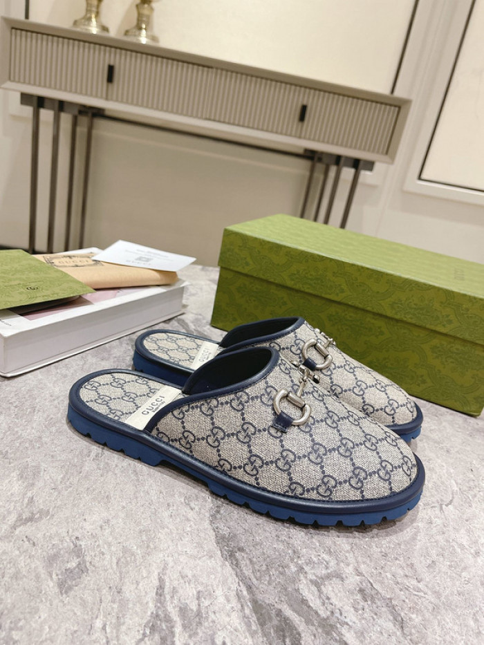 Gu66 SLIPPERS