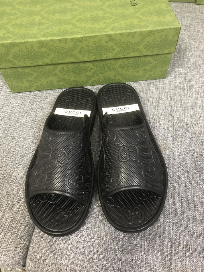 Gu66 SLIPPERS