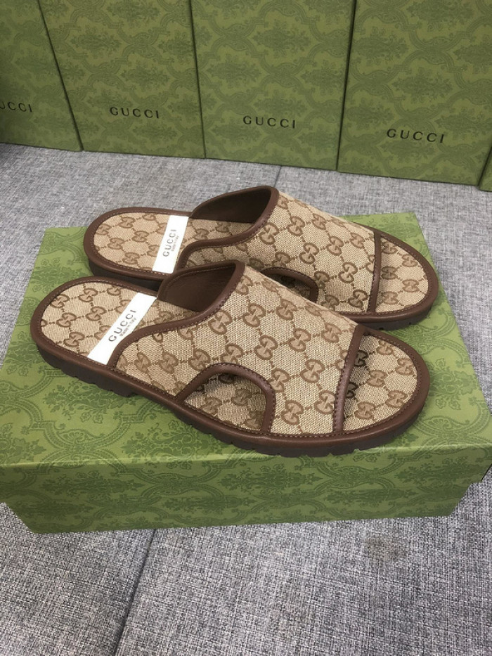 Gu66 SLIPPERS