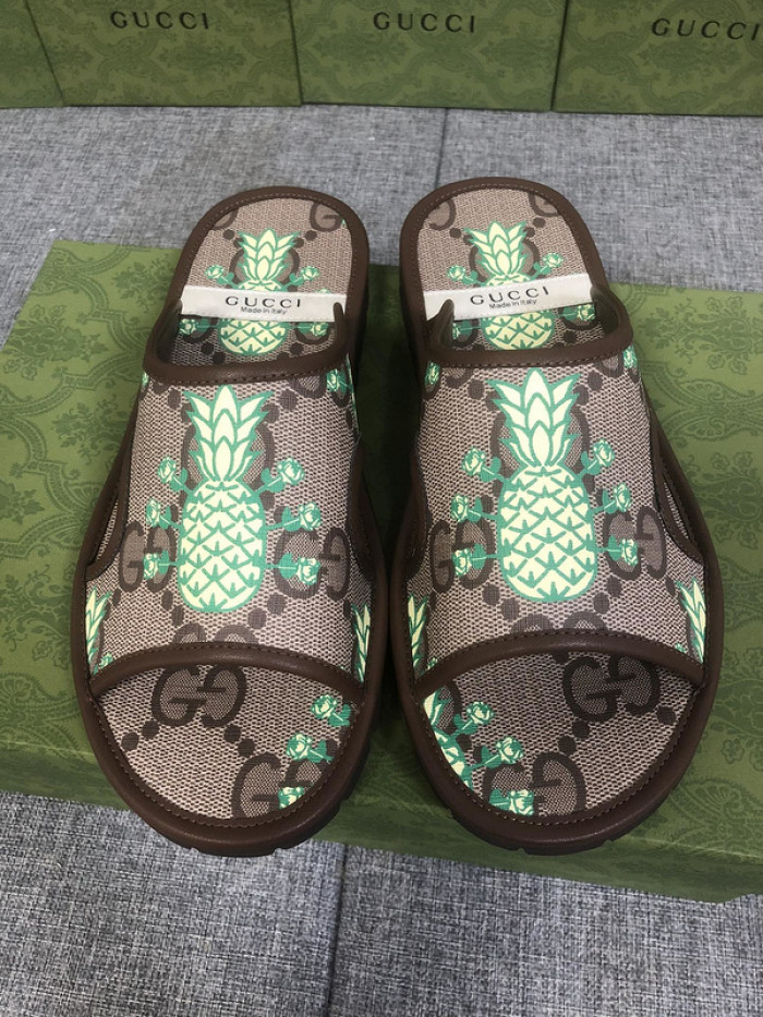 Gu66 SLIPPERS
