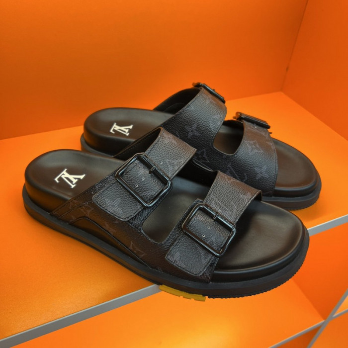Lou1su1tt slides
