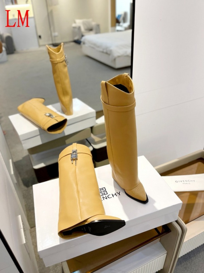 G1VENCHY BOOTS