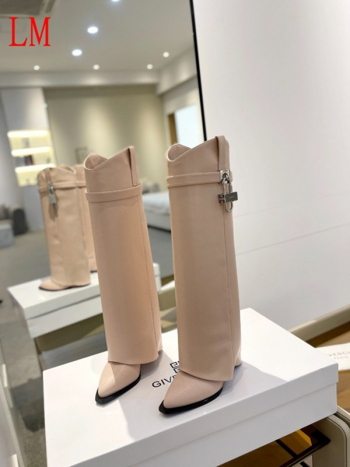 G1VENCHY BOOTS