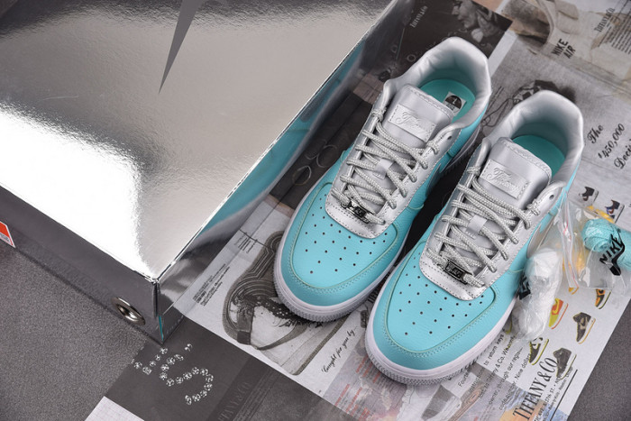 T*f*ny & co. x nike air force 1 low dz1382-003