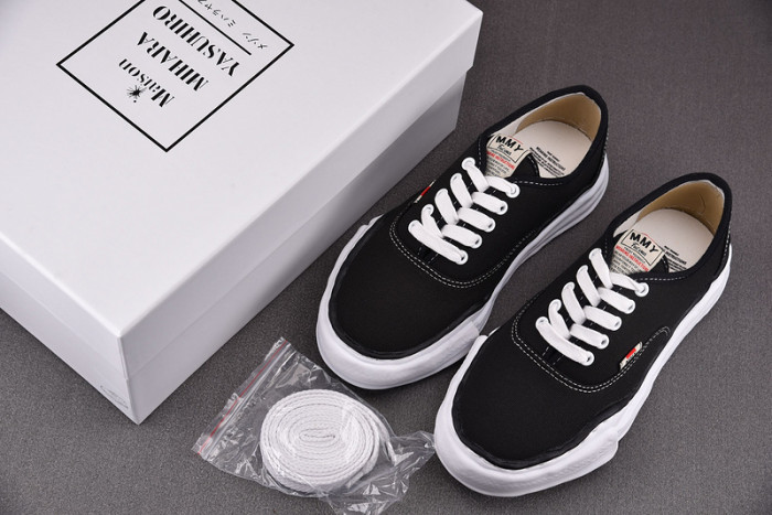 MAISON MIHARA YASUHIRO SNEAKER