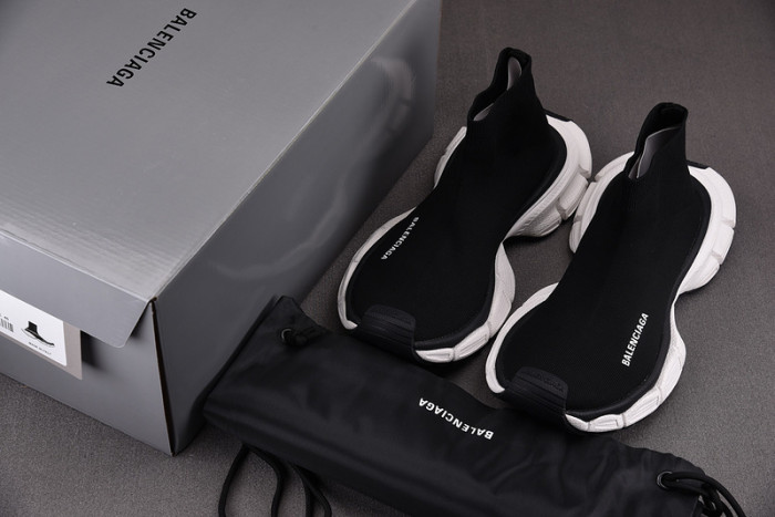 BLCG Speed Sneaker 758481 W2DG1 1090