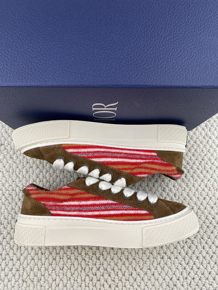 D10R B33 Sneaker