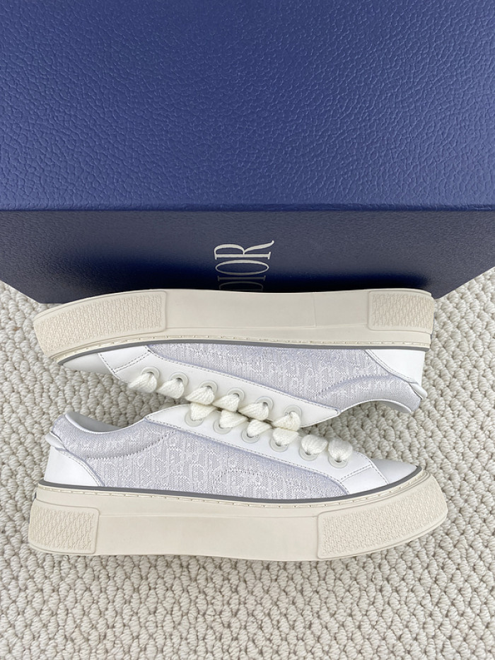 D10R B33 Sneaker