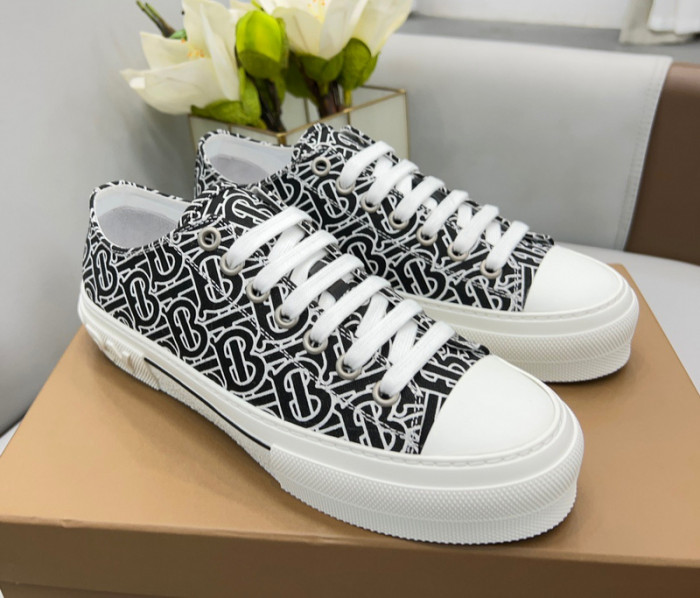BUR SNEAKER