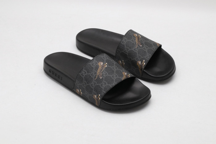 Gu66 SLIPPERS