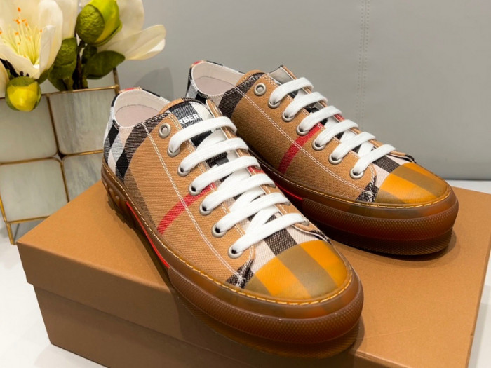 BUR SNEAKER