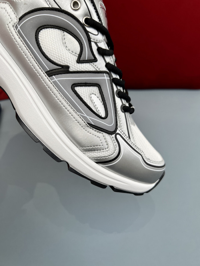 D10R B30 SNEAKER