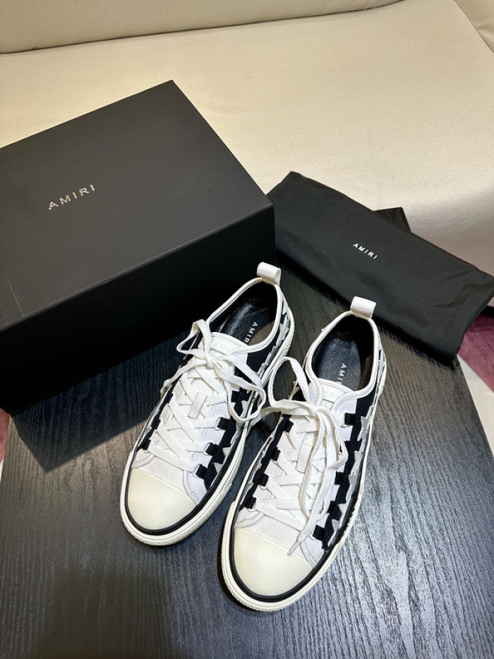 AM1R1 Skel Top Low