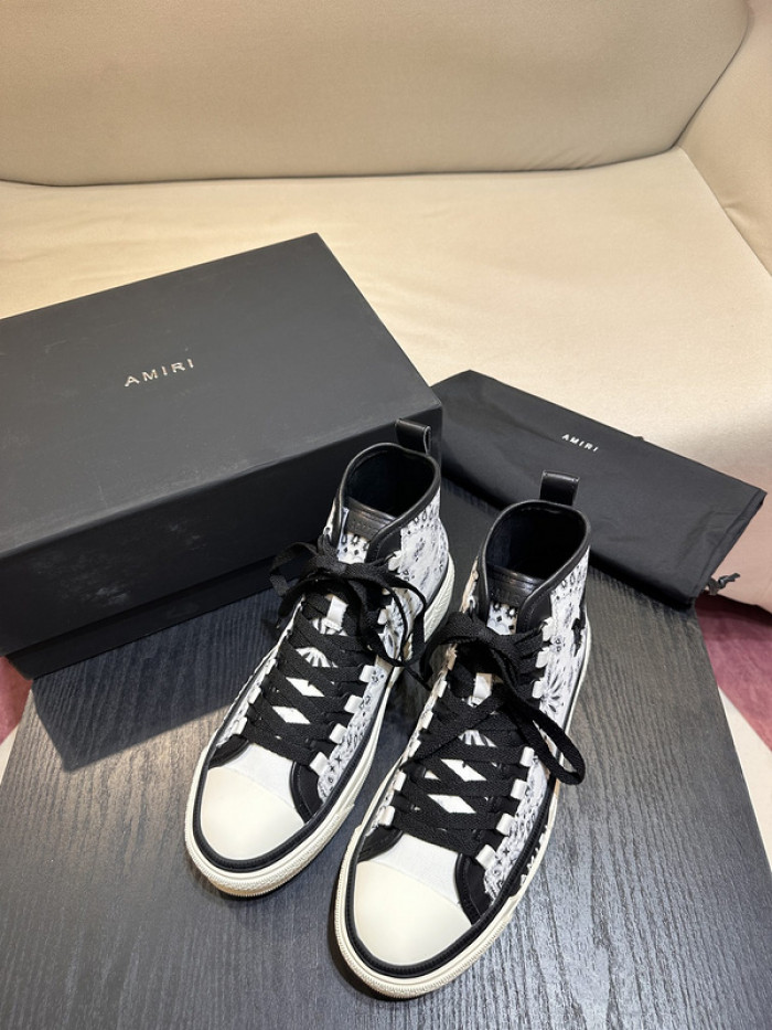 AM1R1 Skel high top