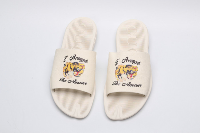 Gu66 SLIPPERS