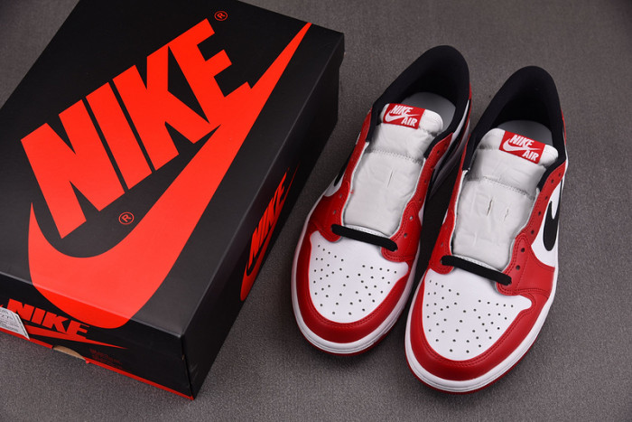 Air Jordan 1 Retro Low Chicago (2016) Men