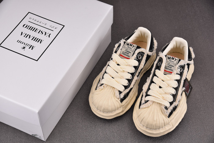 xvessel x Ma*s*n mihara yasuhiro sneaker