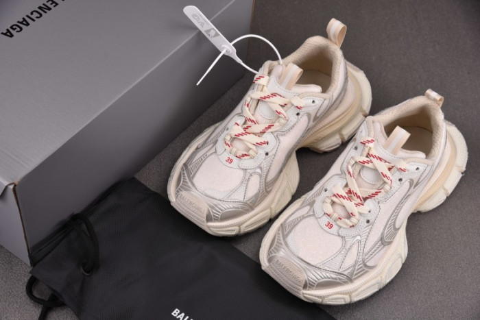 BLCG 3XL SNEAKER 734731 W3XLX 2260