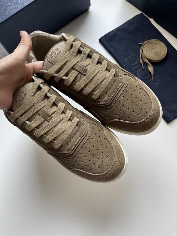 D10R B27 Sneaker