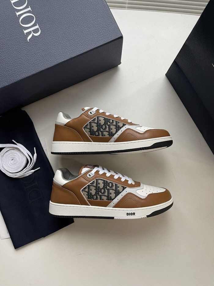 D10R B27 Sneaker