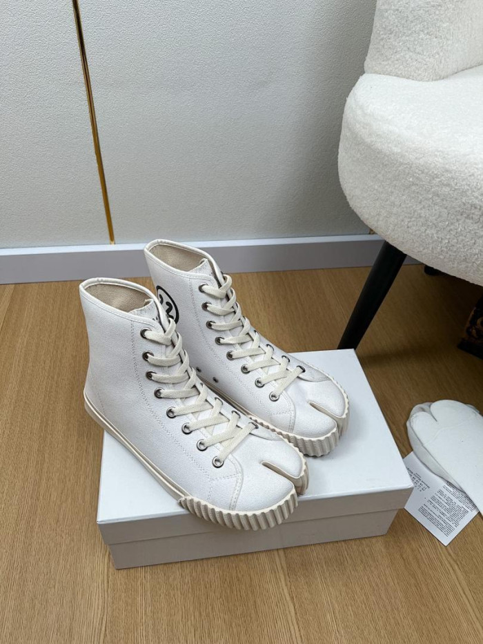 Ma1s0n Marg*e1a Tabi High Top
