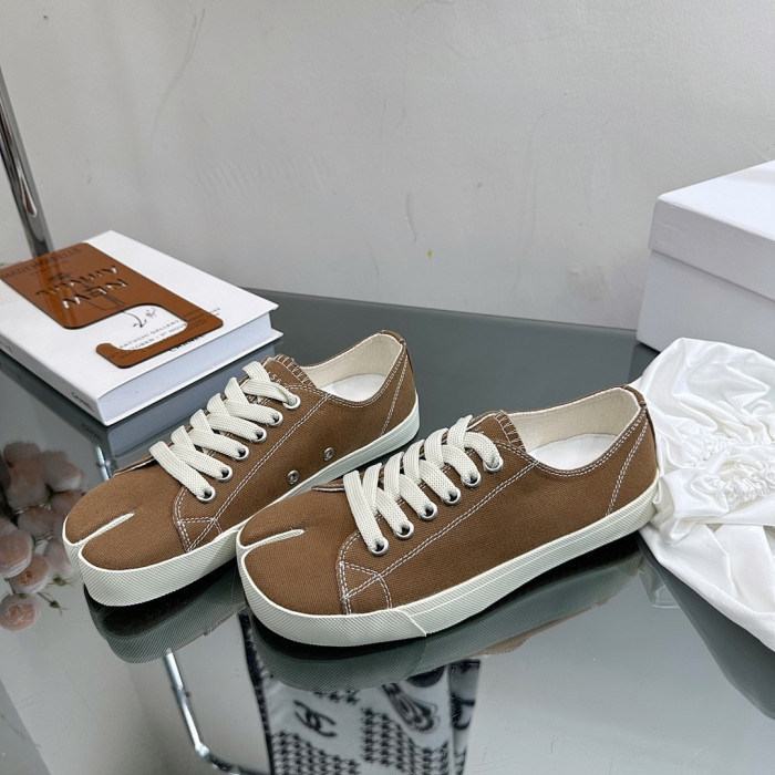 Ma1s0n Marg*e1a Tabi Low Top