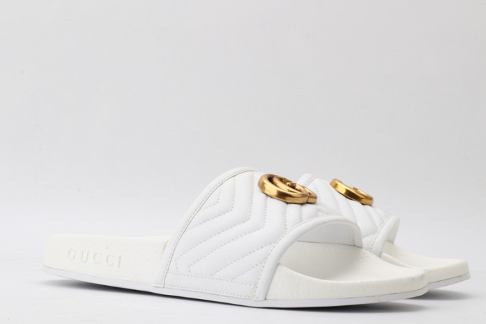 Gu66 SLIPPERS