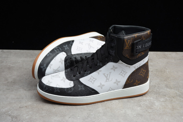 lou1su1tt STELLAR SNEAKER
