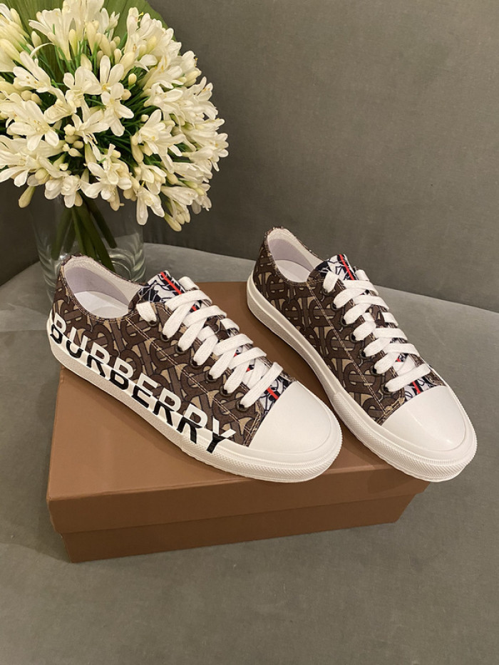 BUR SNEAKER
