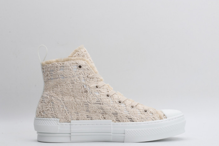 D10R B23 Oblique High Top Sneaker