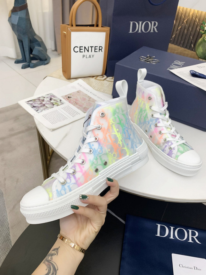 D10R B23 Oblique High Top Sneaker