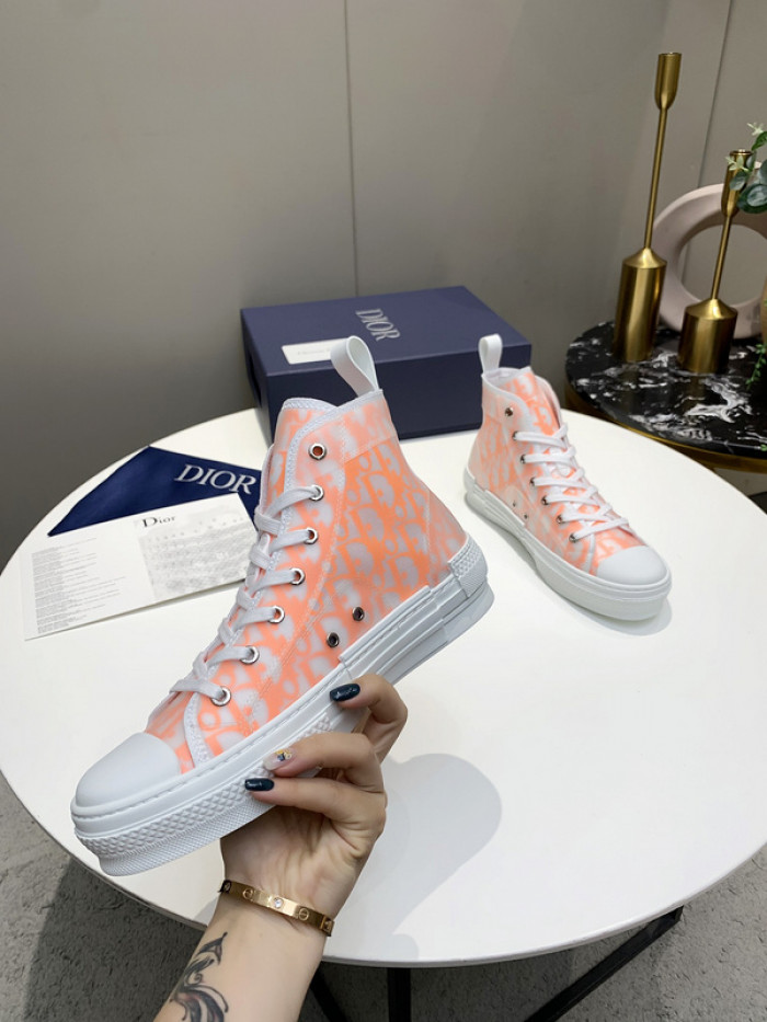 D10R B23 Oblique High Top Sneaker