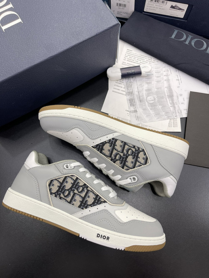 D10R B27 Sneaker