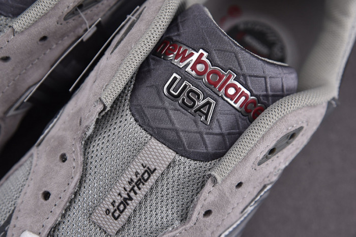 N3W BLANCE SNEAKER
