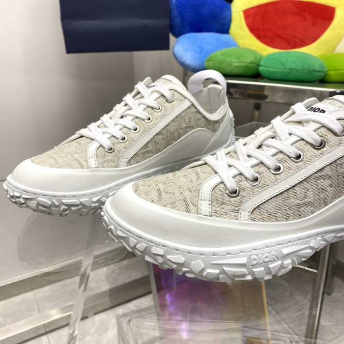 D10R SNEAKER