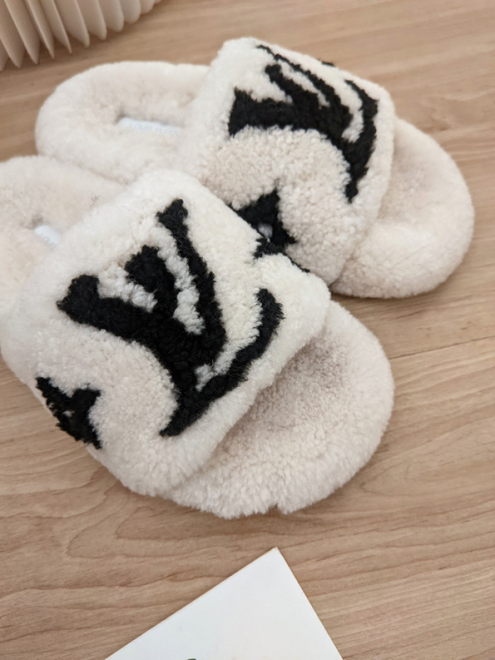 Lou1su1tt slides