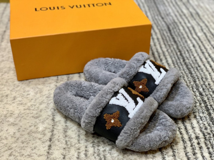 Lou1su1tt slides