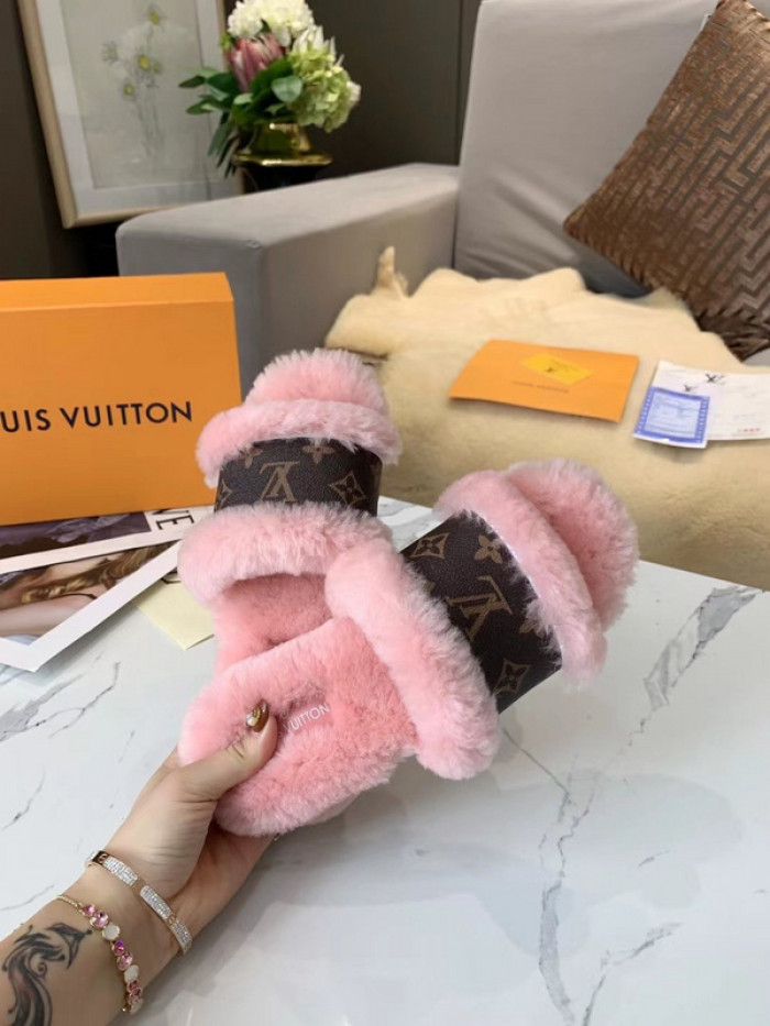 Lou1su1tt slides