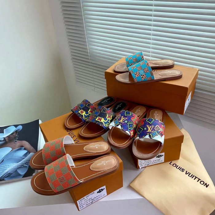 Lou1su1tt slides